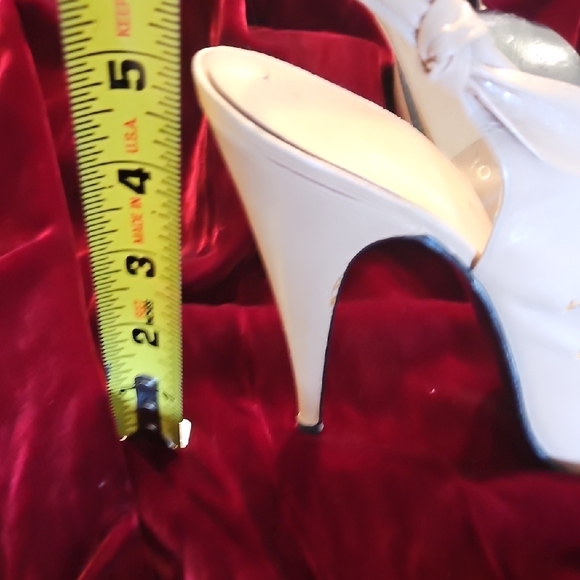 Peach Slingback Leather Heels - Picture 7 of 9